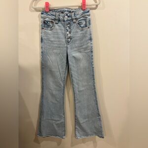 American Eagle Light Wash Flared Jeans Size 0